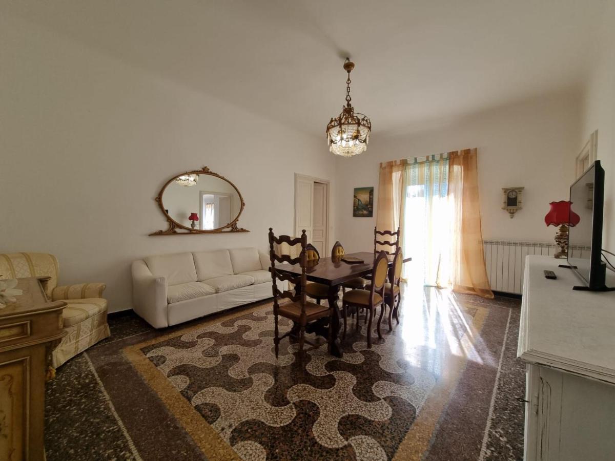 Wow Home 2 - 175 Mq - Posteggio Privato - Davanti Porto Traghetti - Fino A 10 Posti Letto - Balcone Генуя Экстерьер фото