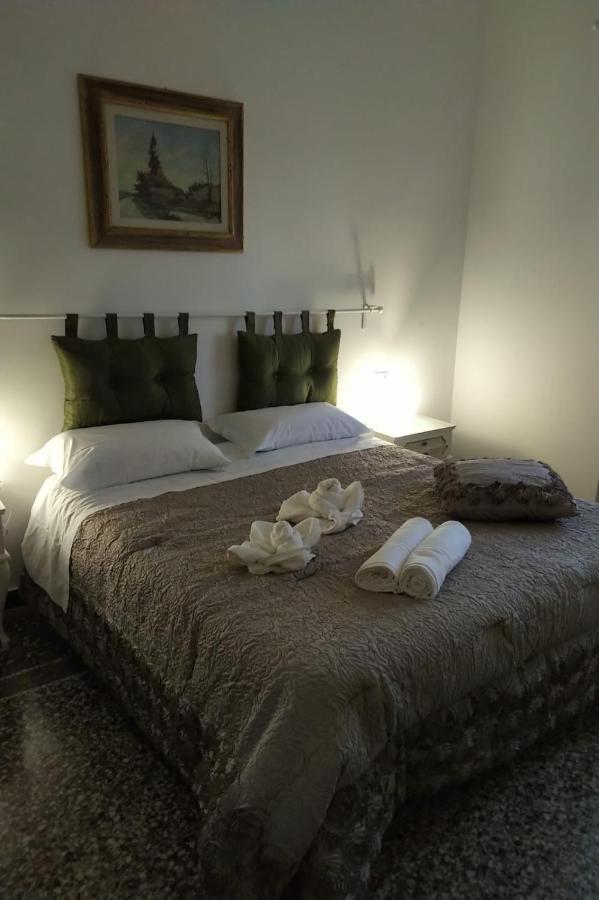 Wow Home 2 - 175 Mq - Posteggio Privato - Davanti Porto Traghetti - Fino A 10 Posti Letto - Balcone Генуя Экстерьер фото