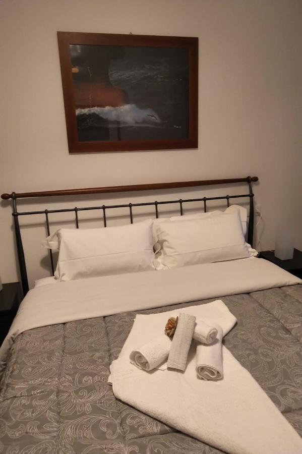 Wow Home 2 - 175 Mq - Posteggio Privato - Davanti Porto Traghetti - Fino A 10 Posti Letto - Balcone Генуя Экстерьер фото