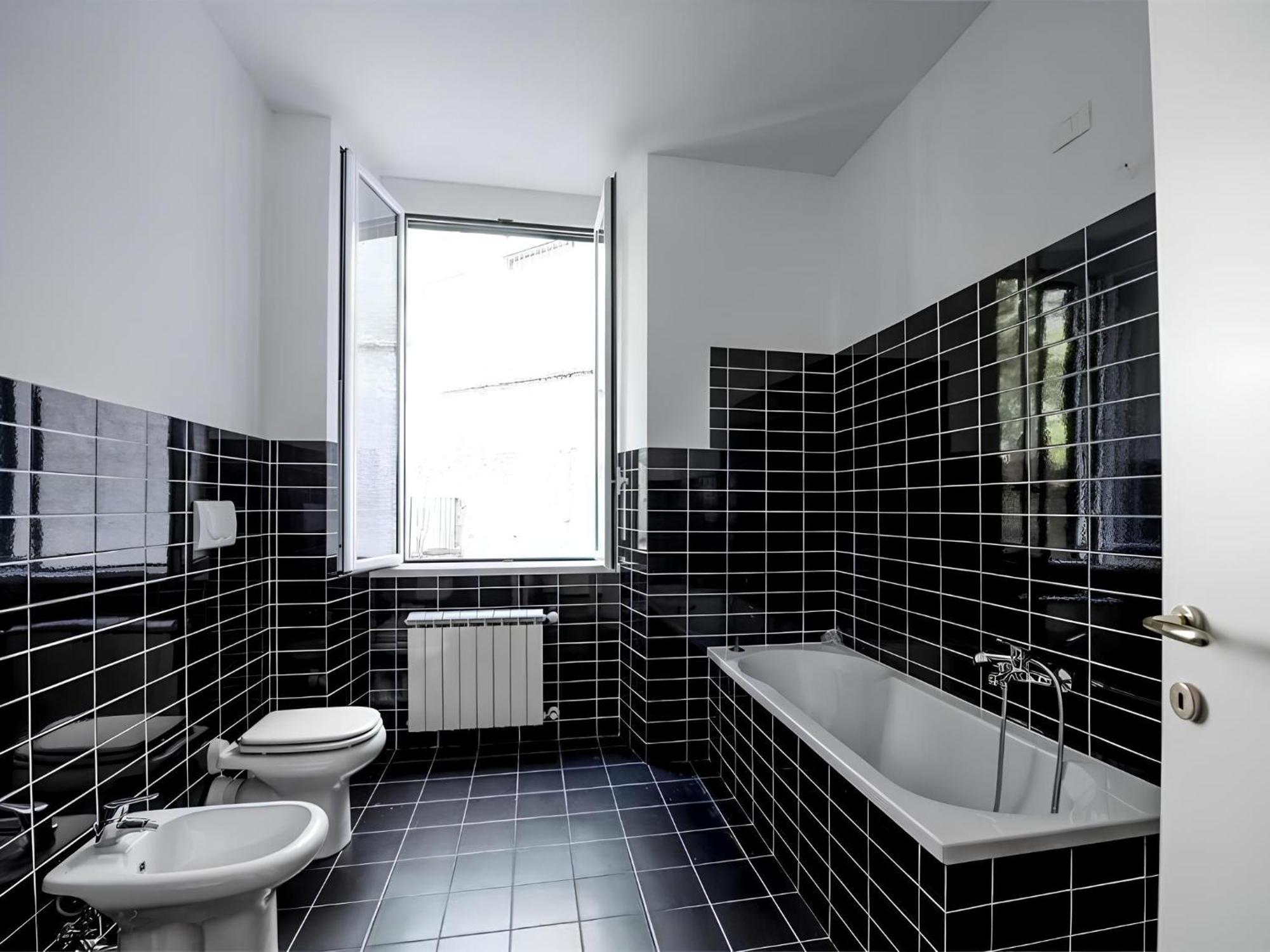 Wow Home 2 - 175 Mq - Posteggio Privato - Davanti Porto Traghetti - Fino A 10 Posti Letto - Balcone Генуя Экстерьер фото